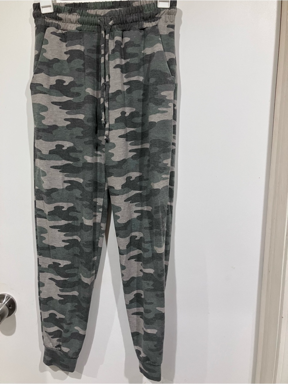 Oli Viv Camo Jogger Sweatpants Drawstring Size Small - Picture 4 of 7